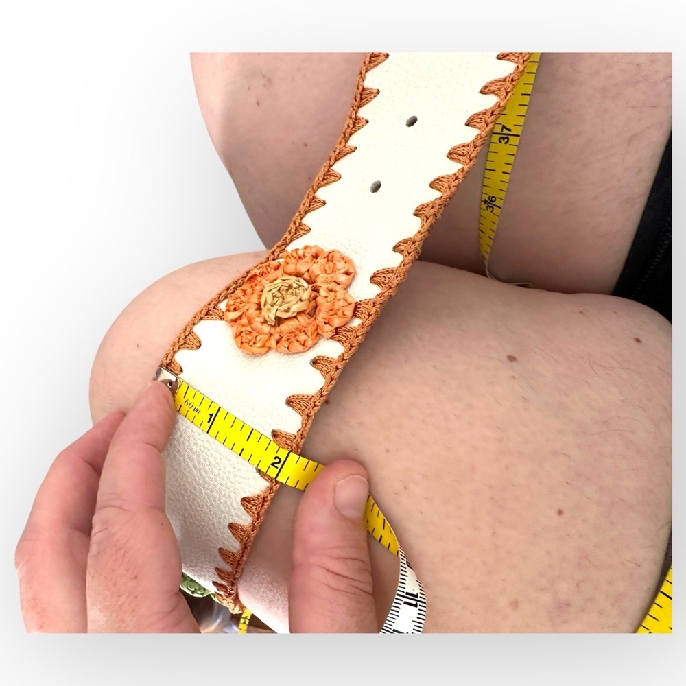 Vintage White Brown Genuine Leather Floral Whipstitch Belt Flowers Applique 90’s - Picture 8 of 10